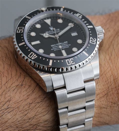 rolex sea dweller 4000 oder submariner|rolex sea dweller 4000 review.